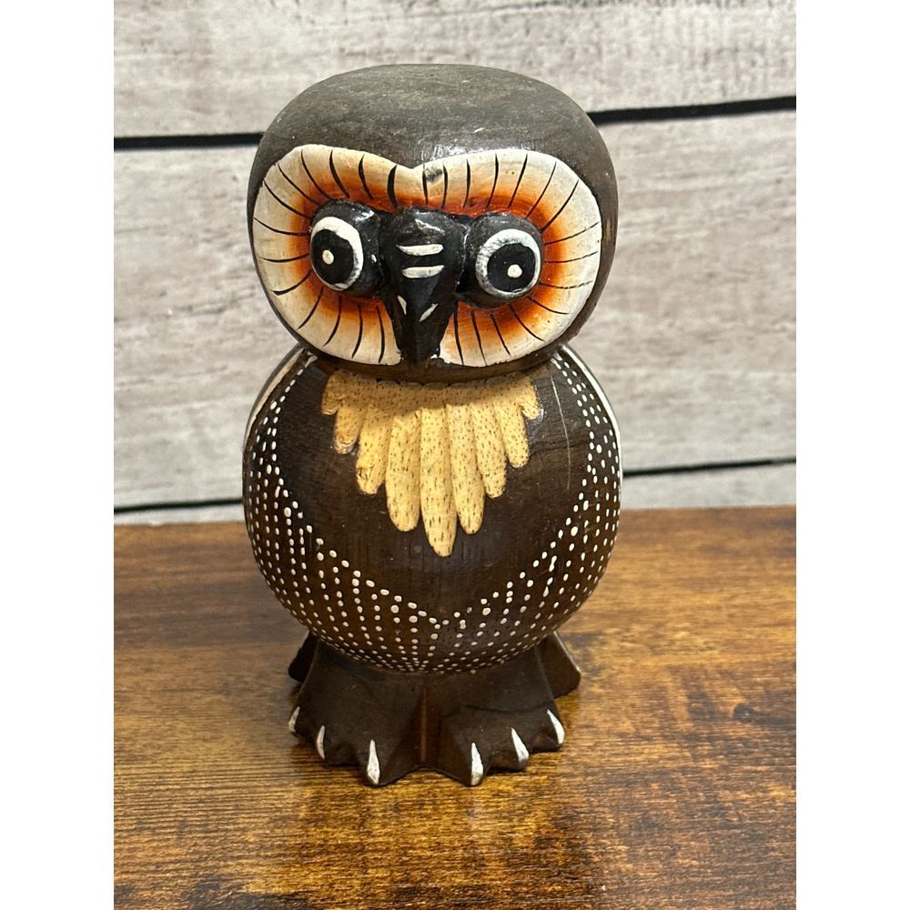 Vintage‎ Wood Carved Hand Painted Owl Figurine